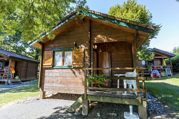 Our 6 GRANNY Mini-chalets - 12m² - 3/4 People